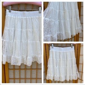 NWT A ‘Reve White Lace Skirt SZ S